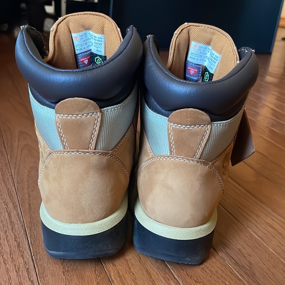 Timberland Boot (8.5) - Picture 3 of 6